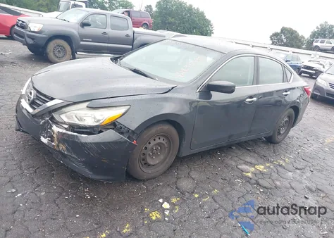 2016 Nissan Altima 2.5 S z USA, uszkodzony, nr VIN 1N4AL3AP5GC267318